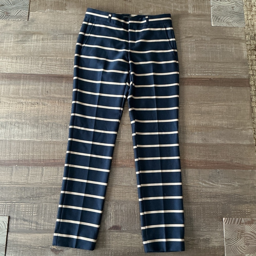 Banana Republic Woman’s Blue/Tan Striped Trouser Ryan Pants Size 2